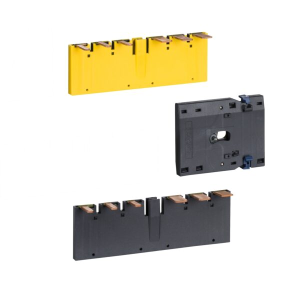 Kit for assembling 3P reversing contactors